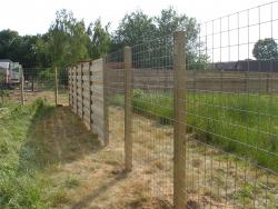 Drill fence